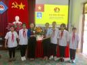Bí thư tặng hoa 1.jpg - 