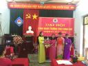 c o tặng hoa.jpg - 