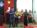 tặng hoa cô giáo 20.10.jpg - 